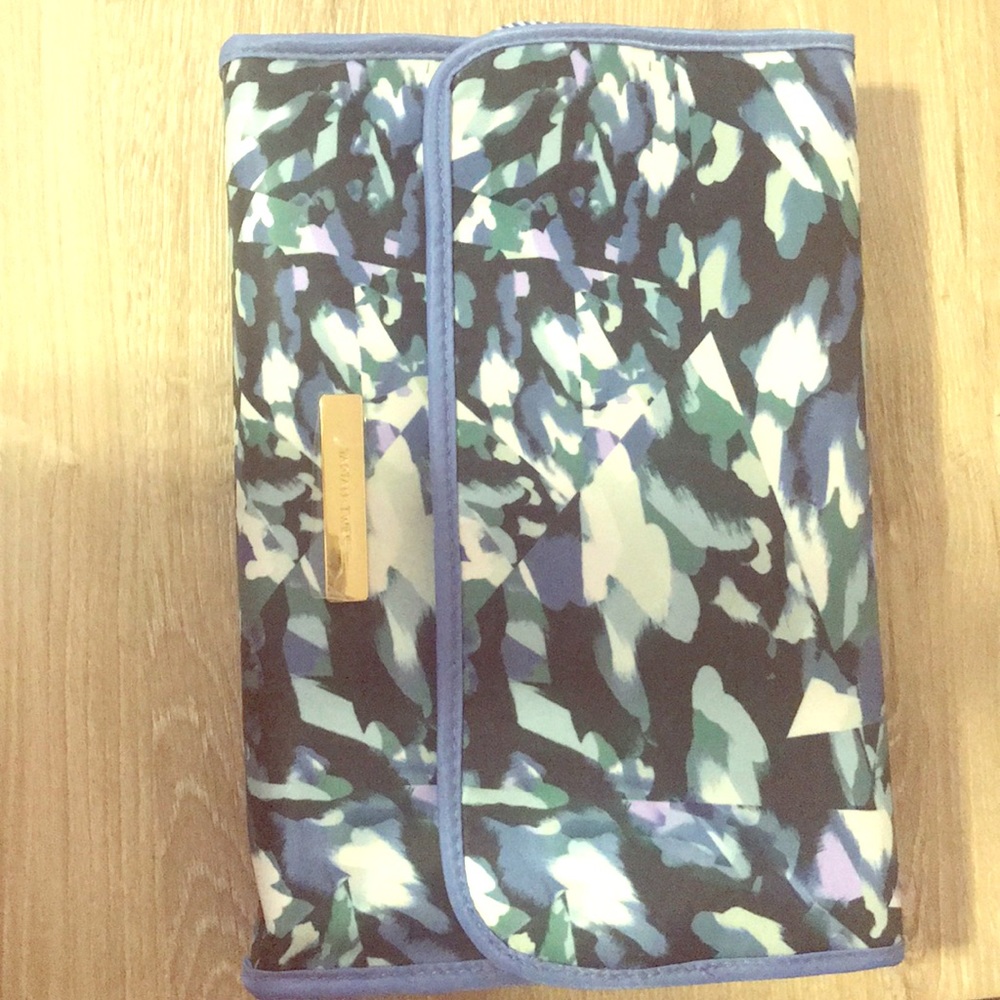 NWT Travel bag from TARTAN+TWINE